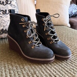 Toms Black Lace-Up Wedge Ankle Boots